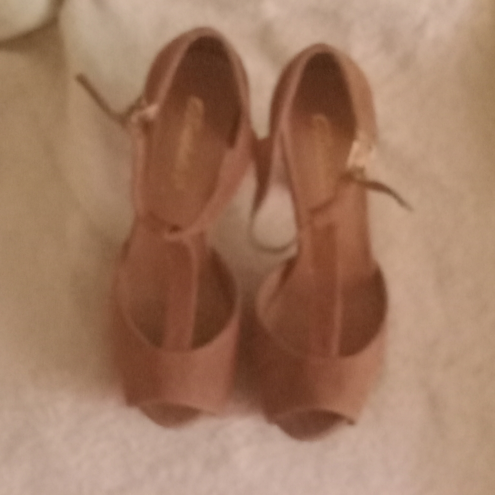 Portillo peekaboo heels high heels size 8